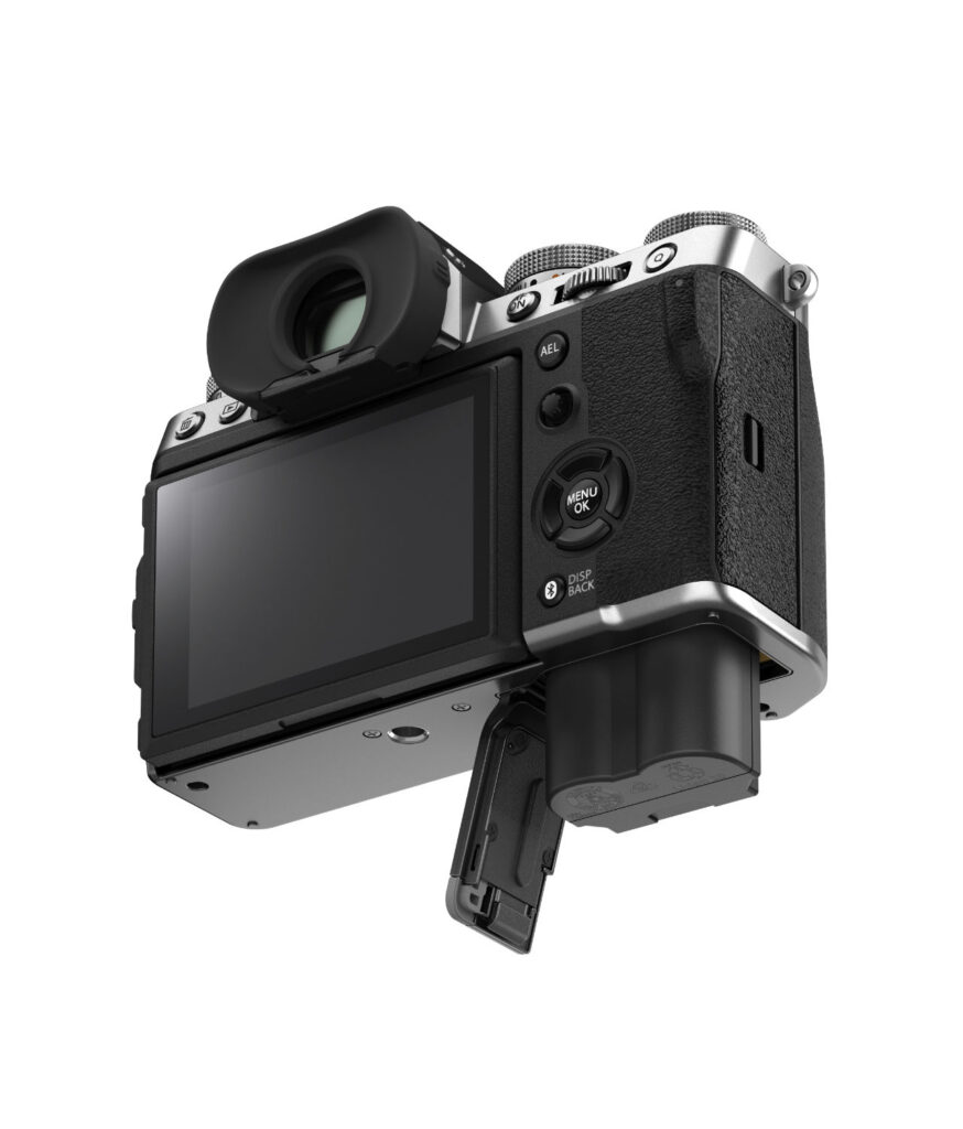 Fujifilm X T5 Mirrorless Camera Silver LUMIO AV Canada fujifilm-x-t5-mirrorless-camera-silver-lumio-av-canada